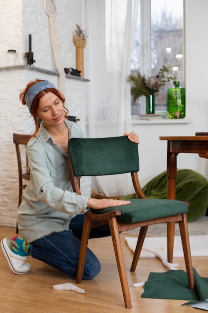 Ikea krzesła które łączą styl z wygodą codzienną