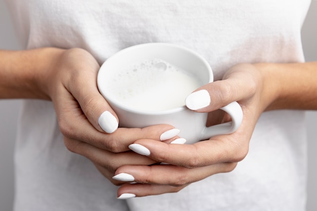 Kokosowy manicure naturalna pielęgnacja paznokci