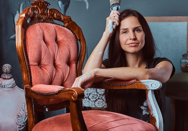 Sofa pikowana jako stylowy i trwały wybór do salonu