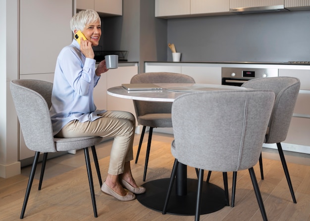 Krzesła do kuchni Ikea które łączą styl i wygodę