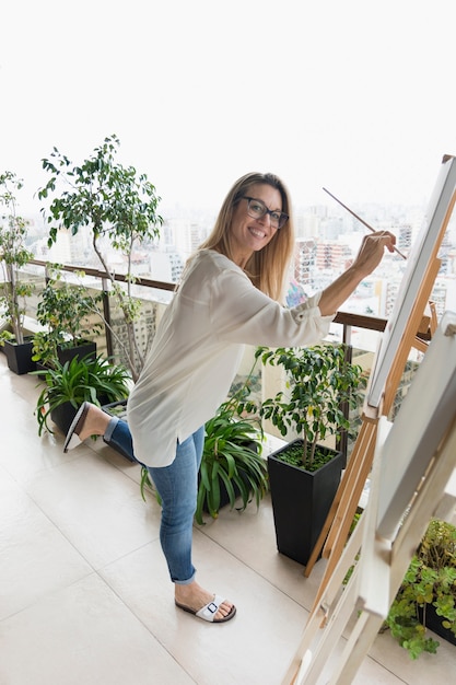 Trawy na balkon które przetrwają każdą pogodę