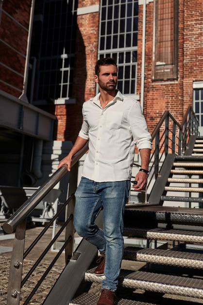 Modne koszule męskie do jeansów Wyjątkowy styl na co dzień